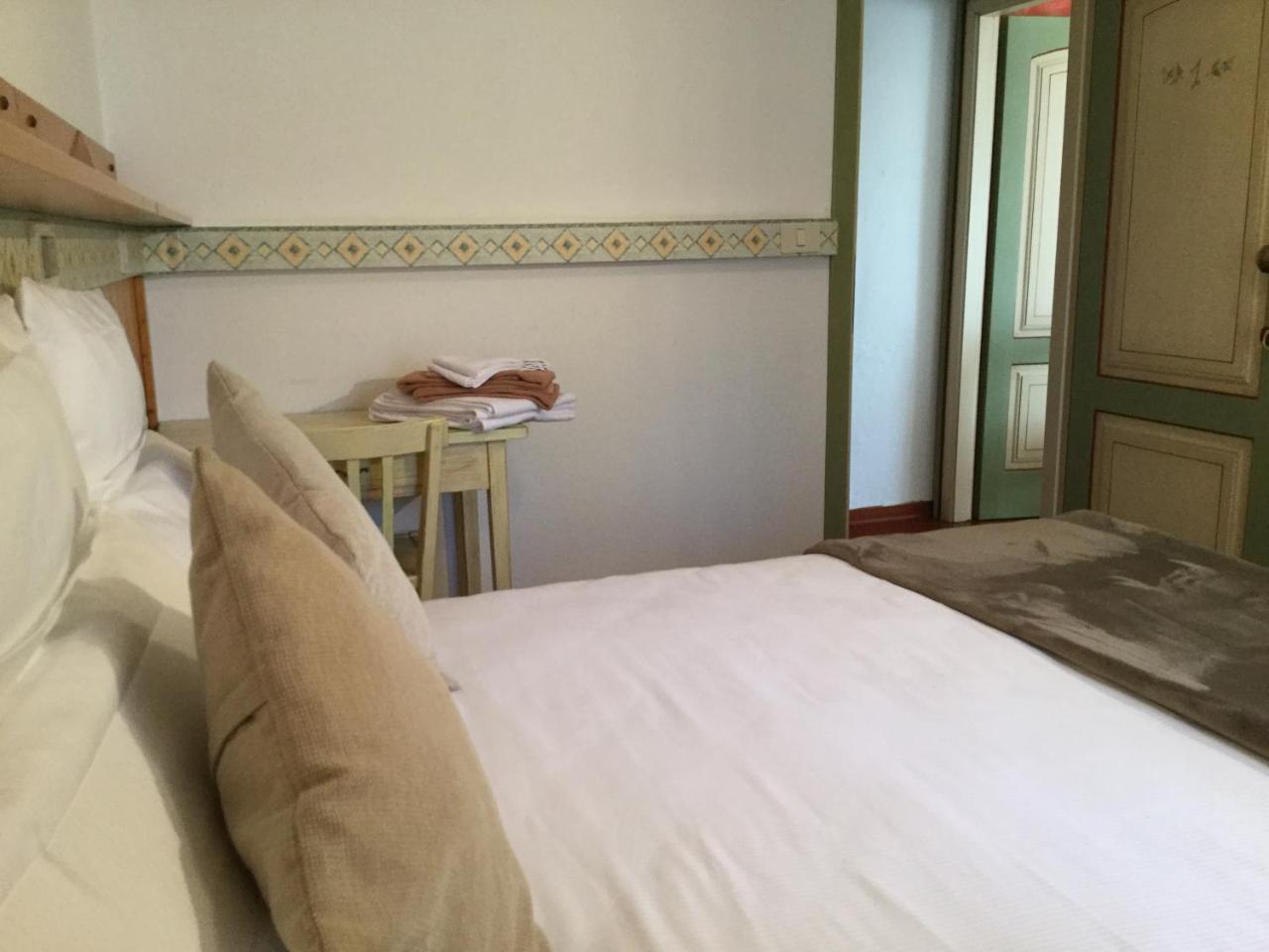 Albergo Ristorante Leso Боско-Кьезануова Экстерьер фото